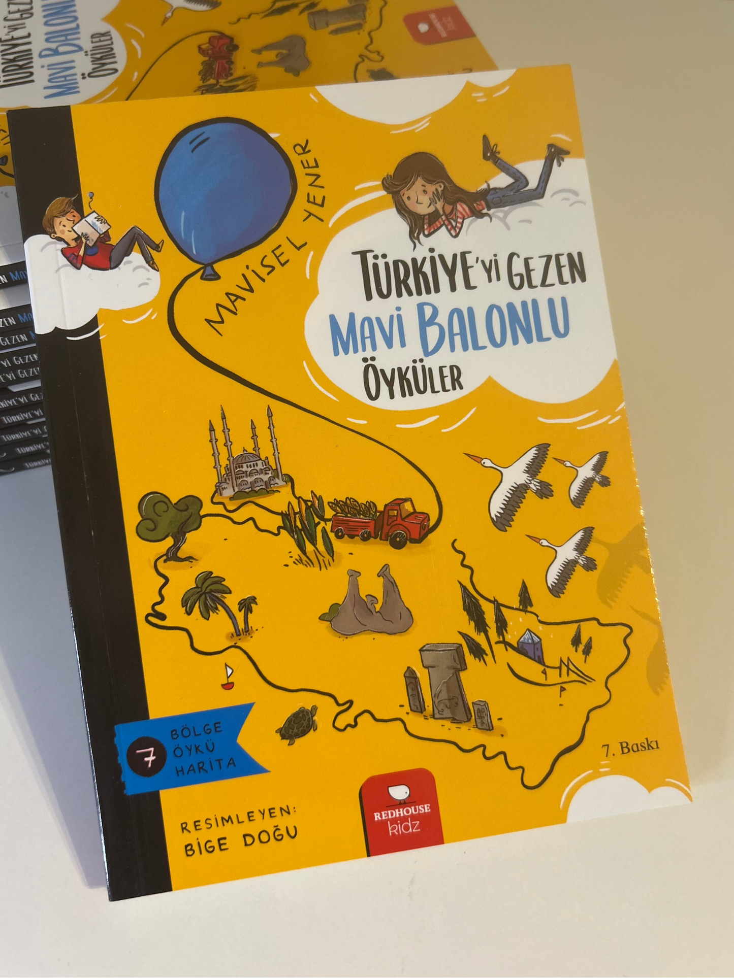 Türkiye’yi Gezen Mavi Balonlu Öyküler