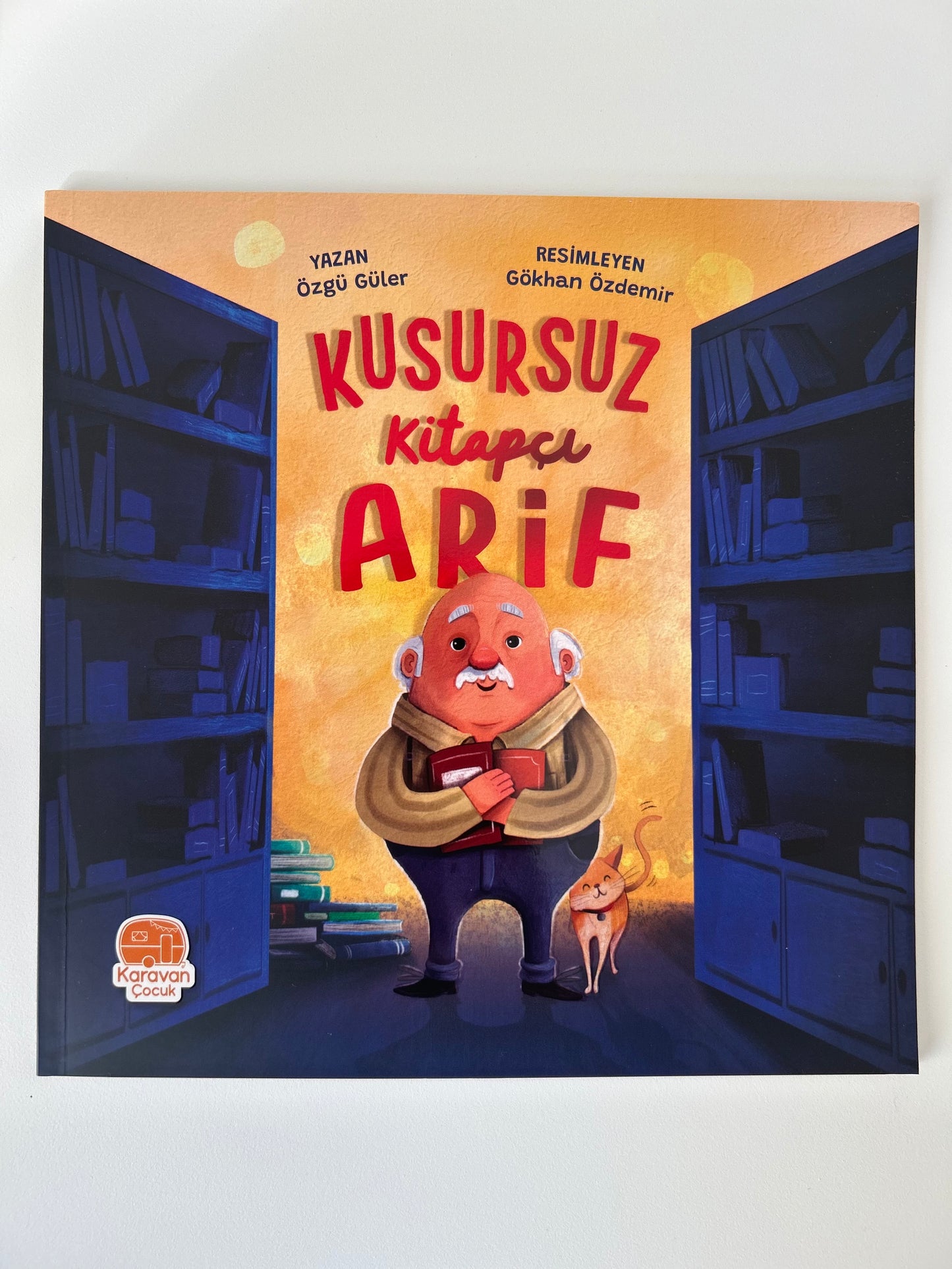 Kusursuz Kitapçı Arif